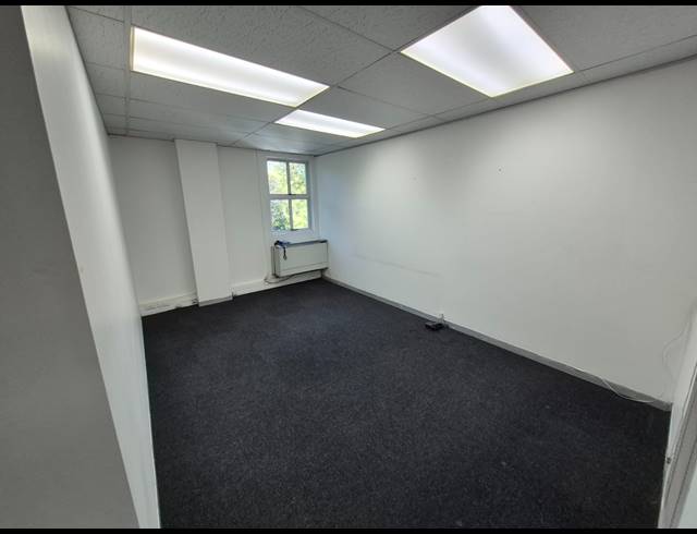 143M² OFFICE TO LET IN MORNINGSIDE
